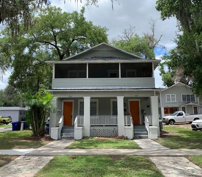 Building Photo - 202 E Park St