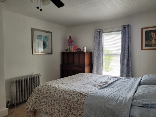 Building Photo - 1824 Clearview St