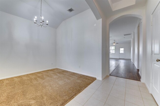 Building Photo - 12822 Pine Meadows St