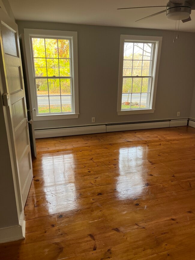 Building Photo - 181 High Rd