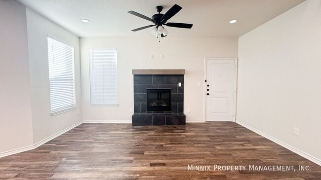 Foto del edificio - 5526 122nd St