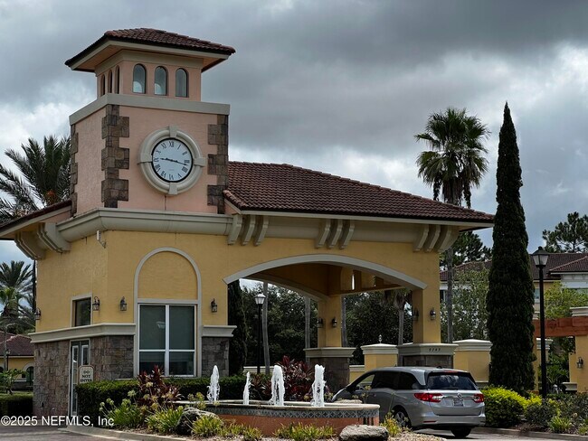 Foto del edificio - 9745 Touchton Rd