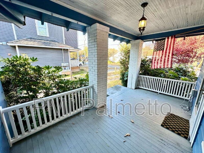 Foto del edificio - 2817 Columbia Ave