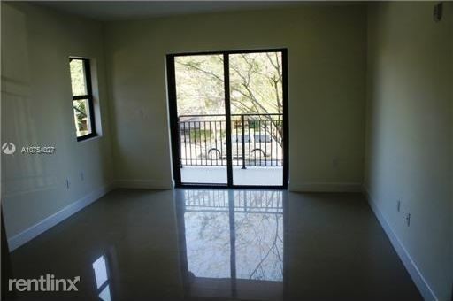 Building Photo - 838 Salzedo St