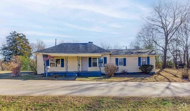 Building Photo - 307 Norris St