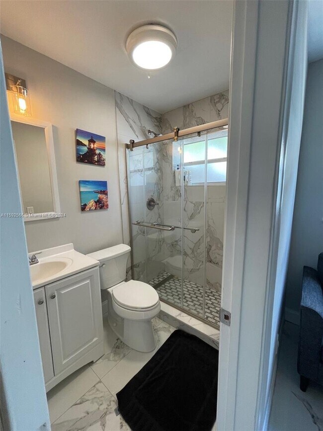 Foto del edificio - 1479 Southeast 4th Avenue Apt #1479, Deerf...