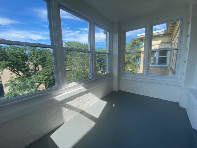 Foto del edificio - 1055 W Columbia Ave