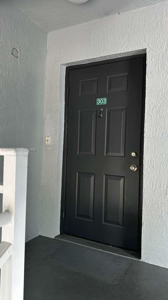 Foto del edificio - 9645 NW 1st Ct