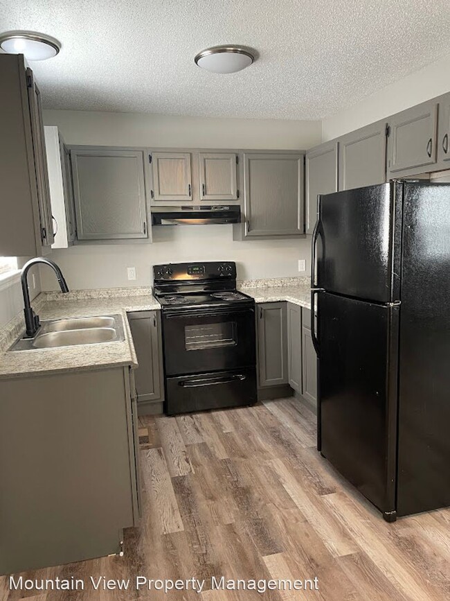 Foto del edificio - 3 br, 1.5 bath House - 1924 Robbins St