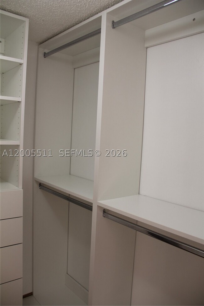 Foto del edificio - 8700 SW 133rd Ave