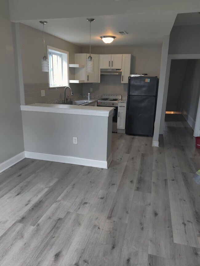 Foto del edificio - 2512 W Lehigh Ave