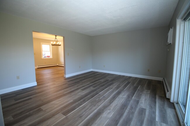 Foto del edificio - 270 Page Hill Rd