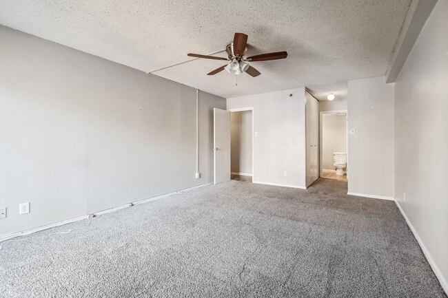 Building Photo - 9200 Edwards Way