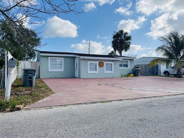 Building Photo - 4219 N Browning Dr