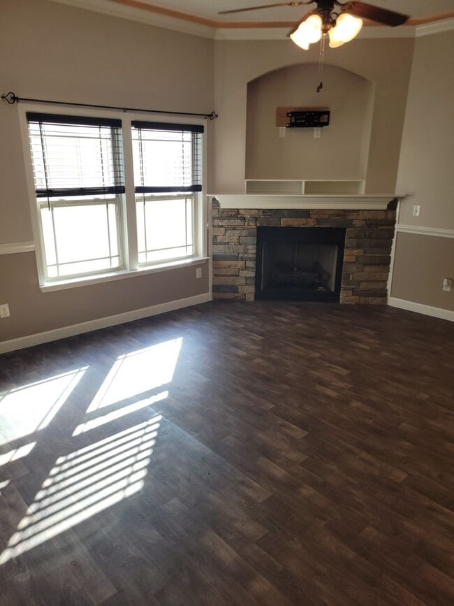 Foto del edificio - 108 Highland Spgs Lp