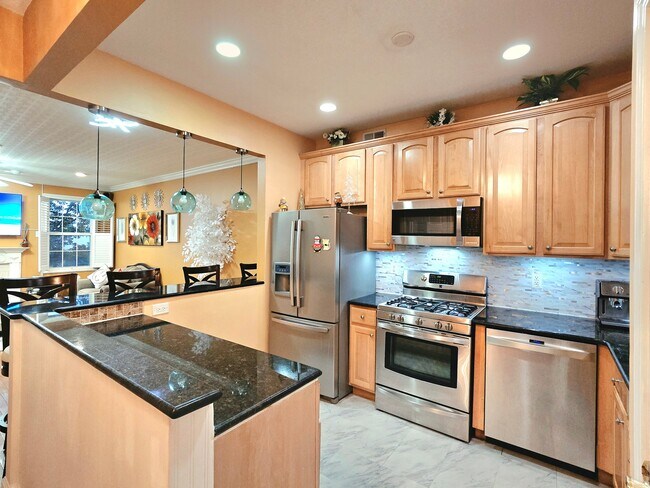 Foto del edificio - 324 Winthrop Dr