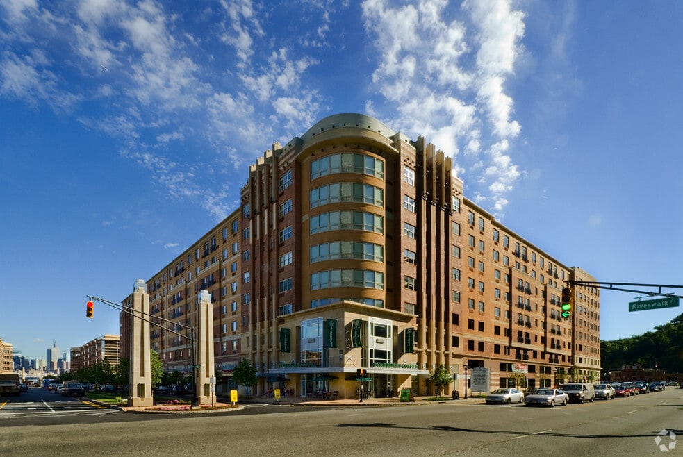 Riverbend at Port Imperial Rentals West New York, NJ