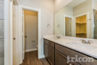 Interior Photo - Tricon Trinity Falls