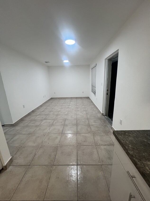 Foto del edificio - Hialeah Heights Duplex