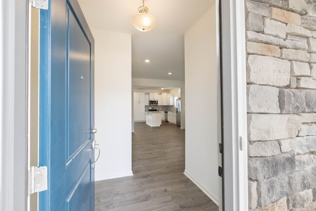 Building Photo - 4 Bedroom Home Piedmont School District - ...
