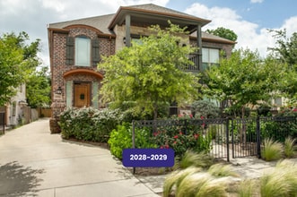 Building Photo - 2710 Lubbock Ave