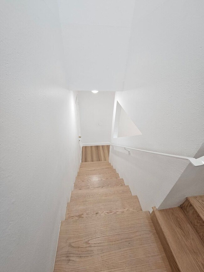 Foto del edificio - 245 E Ave 38