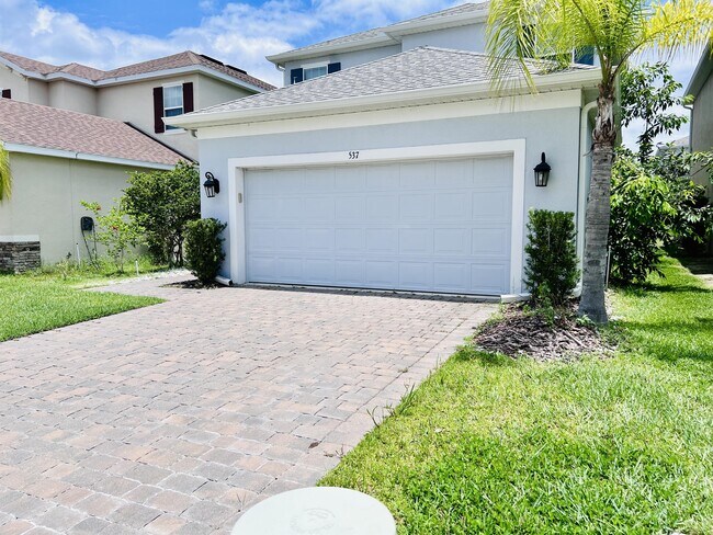 Photo - 537 Red Rose Ln House