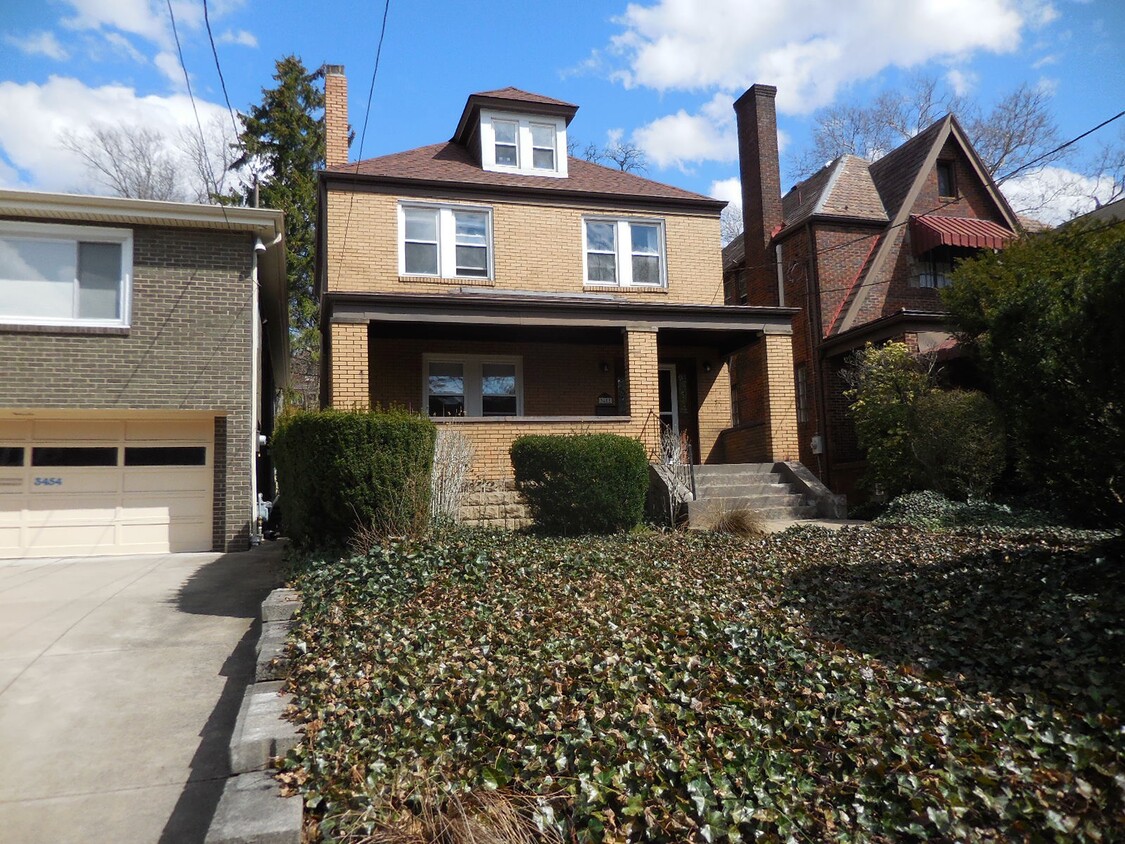 Primary Photo - 3452 Beechwood Blvd