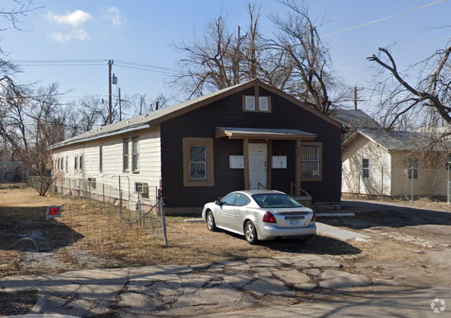 Building Photo - 2205 S Central Ave