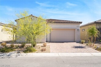 Building Photo - 110 Ibiza Lk Dr