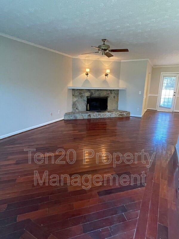 Foto del edificio - 7308 Paprika Ln