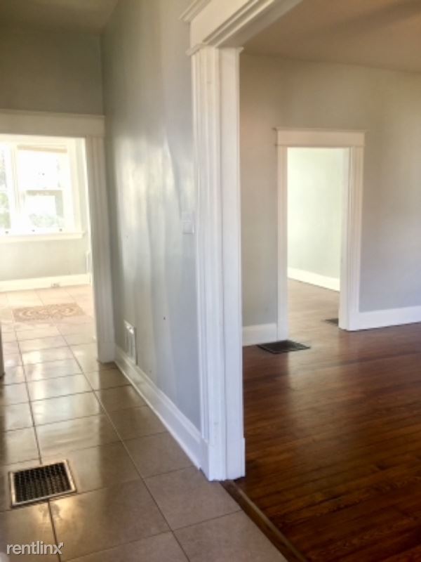 Building Photo - 2 br, 1 bath Townhome - 727 Lewis St