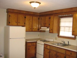 Building Photo - 86 Amherst Ave Building Photo - 86 Amherst Ave