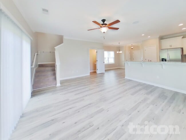 Building Photo - 437 N Ivestor Ct