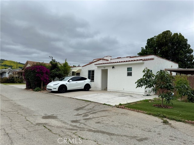 Building Photo - 18448 Farjardo St