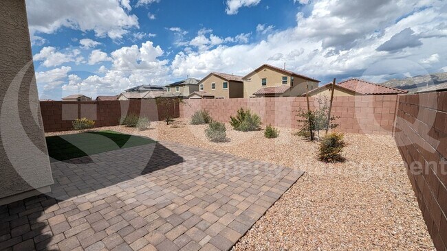 Building Photo - 7845 S New Strike Way