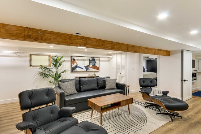 Foto del edificio - 28 Wegman Pkwy