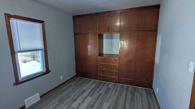 Foto del edificio - 3 bedroom, 1 bath home in Waterloo