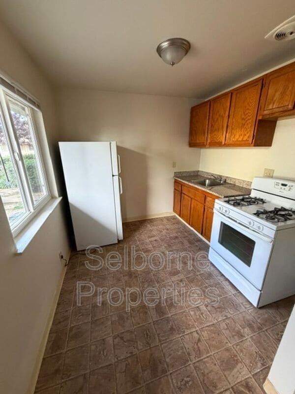 Foto del edificio - 1537 8th Ave