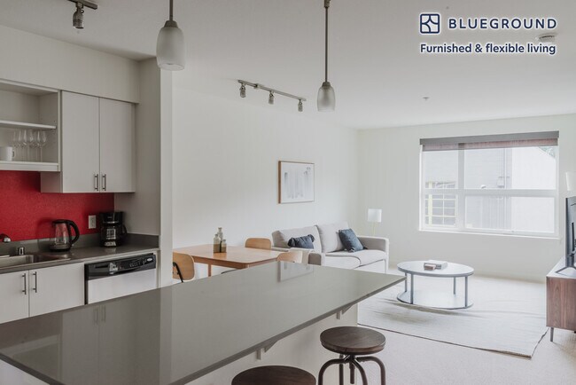 Foto del edificio - 330 3rd Ave W