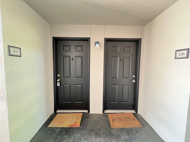 Building Photo - Condo for rent on SANDLAKE PRIVATE RESIDENCES
