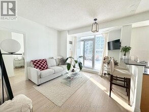 Building Photo - 2121 Lake Shore Blvd W