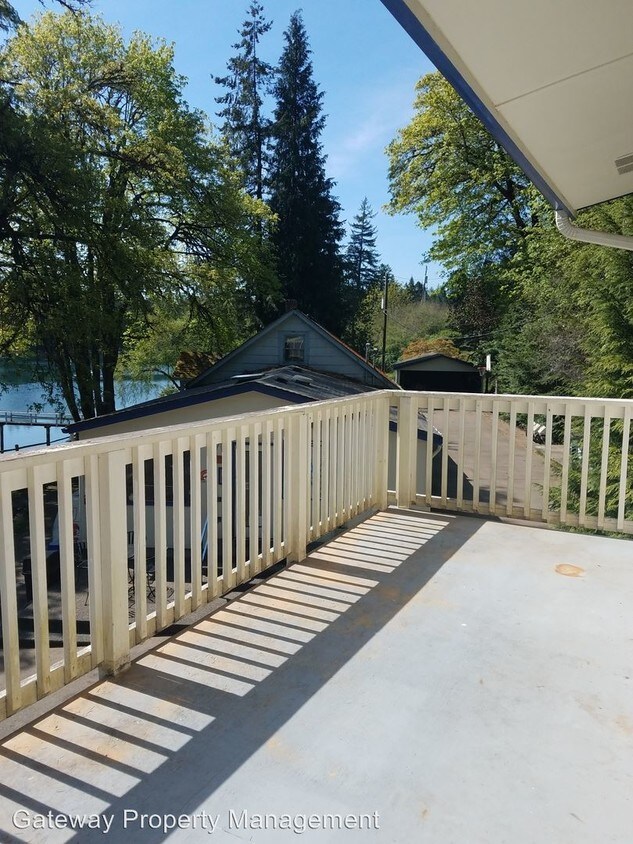 Primary Photo - 1 br, 1 bath Apartment - 220 E WILSON ROAD