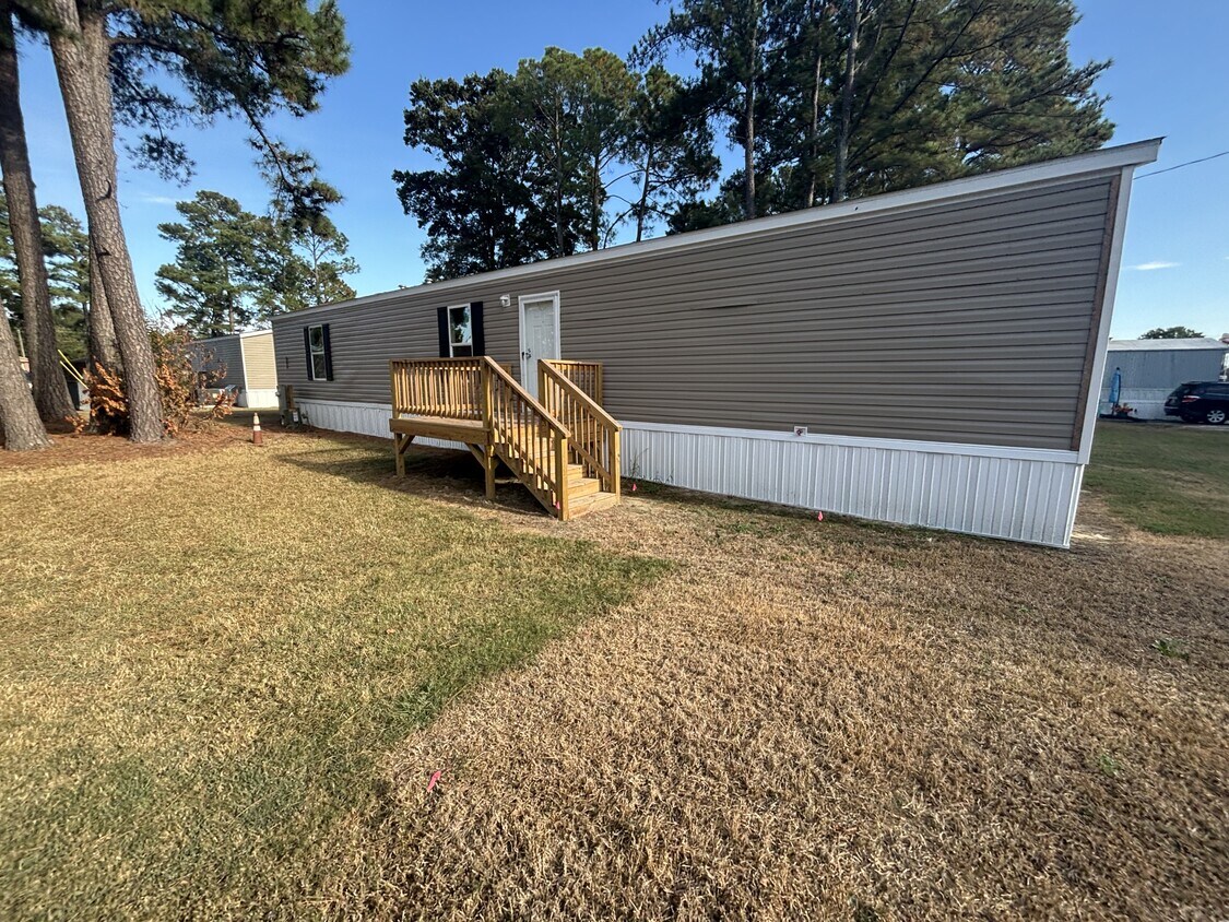 Foto principal - 300 Ricks Rd