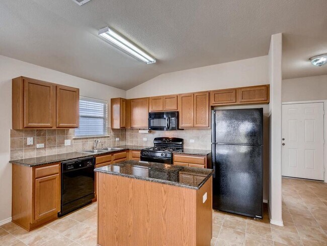 Foto del edificio - 2736 Herrington Cove