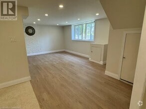 Building Photo - 60 Ramblewood Way