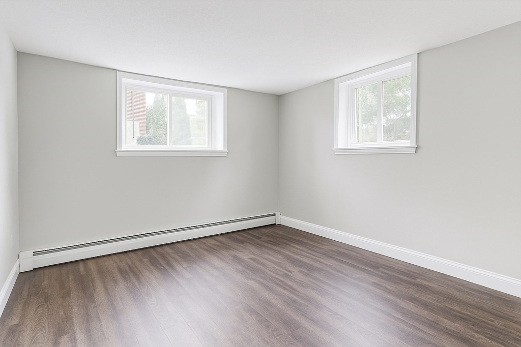 Building Photo - 8 Bryon Rd