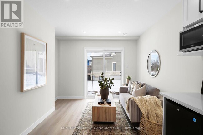 Building Photo - 310 Callaway Rd