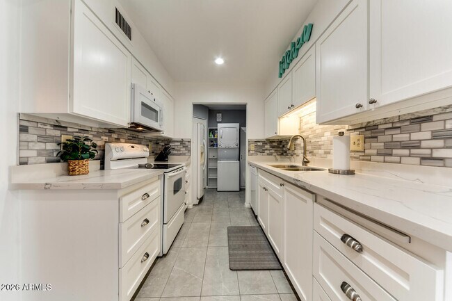 Foto del edificio - 18826 N 134th Ave