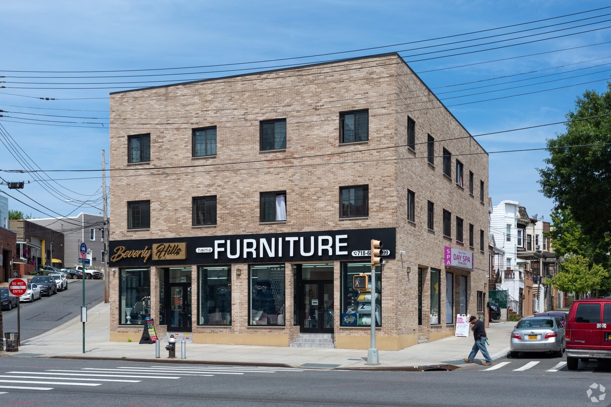 Morris Park Ave Apartments in Bronx, NY